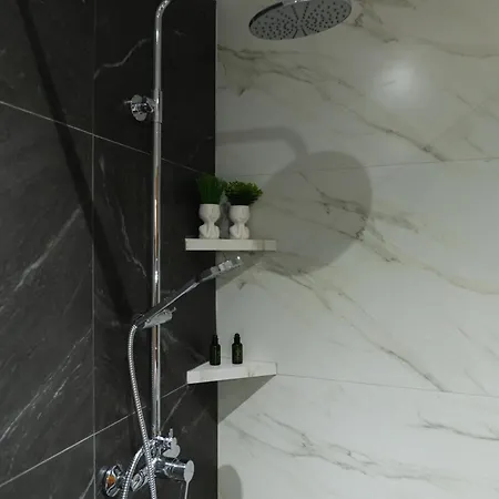 אלכסנדרופולי Dessert Oasis Suite By Heaven'S Hall Luxury Suites מראה חיצוני תמונה